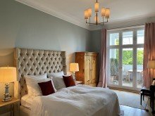 Schlafzimmer Ib Hamburg: Sanierte Altbau-Wohnung in urbaner Toplage