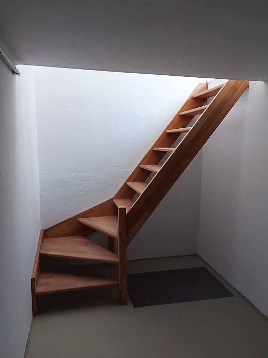 Treppe zu UG 2 Ladenlokal Bremen
