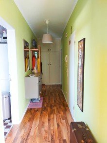 Bad 2-1 Sch�ne sanierte 2-Zi. DG-Wohnung, Terrasse, Gartennutzung, Einbauk�che + Garage