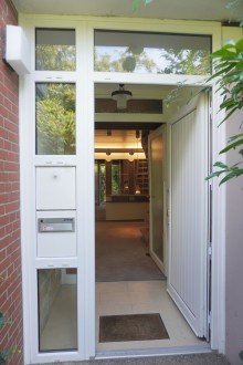 Haupteingang Reihenhaus mit Garten und Garage in der Gartenstadt-Vahr - ideal f�r Familien