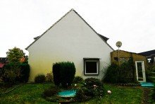 Haus aussen 2 Reihenendhaus mit gro�em Garten