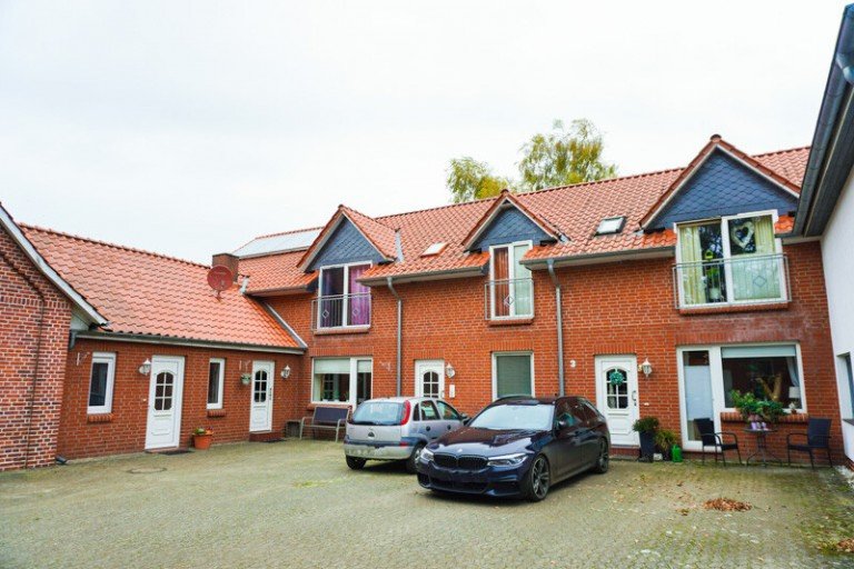 Mittelhaus Kirchlinteln / Bendingbostel Haus Wohnanlage bei Verden - 9 Einheiten, 4.150 m� Grundst�ck, viel Potenzial